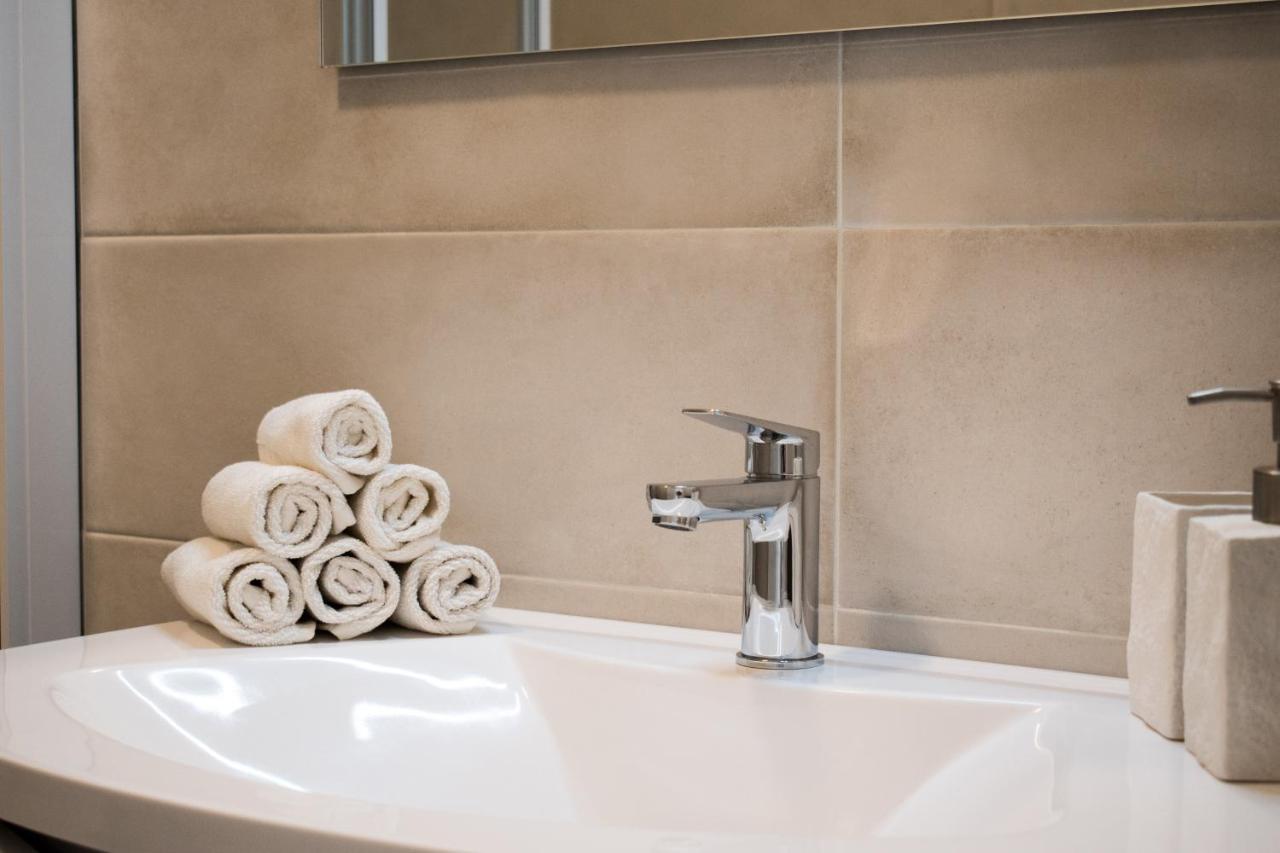 Ca Rita Apartments Малчезине Екстериор снимка