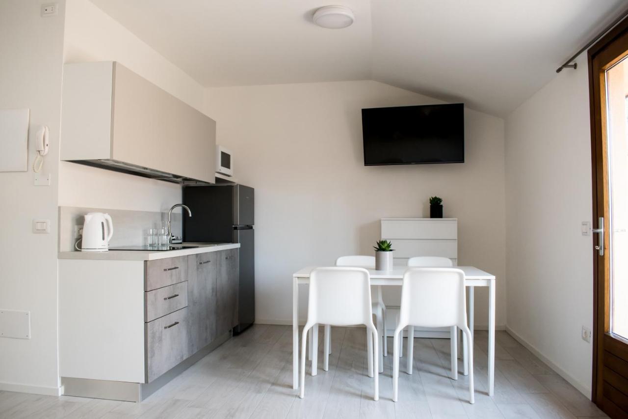 Ca Rita Apartments Малчезине Екстериор снимка