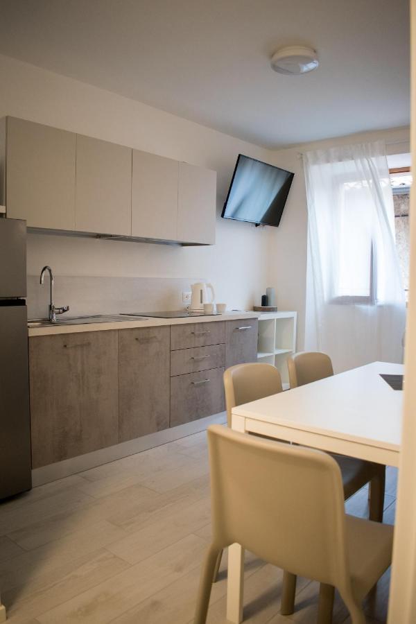 Ca Rita Apartments Малчезине Екстериор снимка